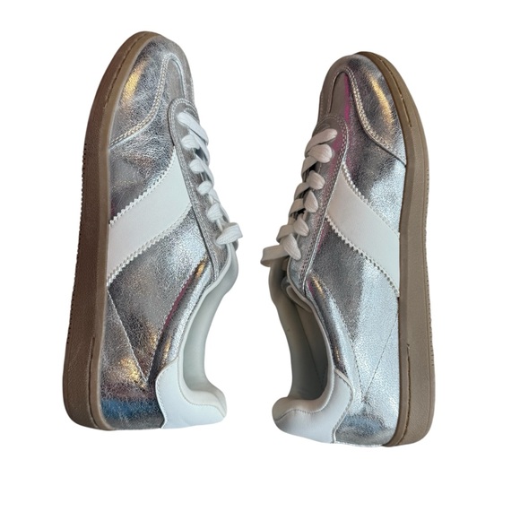 Target Women's 8.5 Spencer Silver Metallic Fashion Sneakers‎ Sporty Memory Foam - Picture 4 of 13